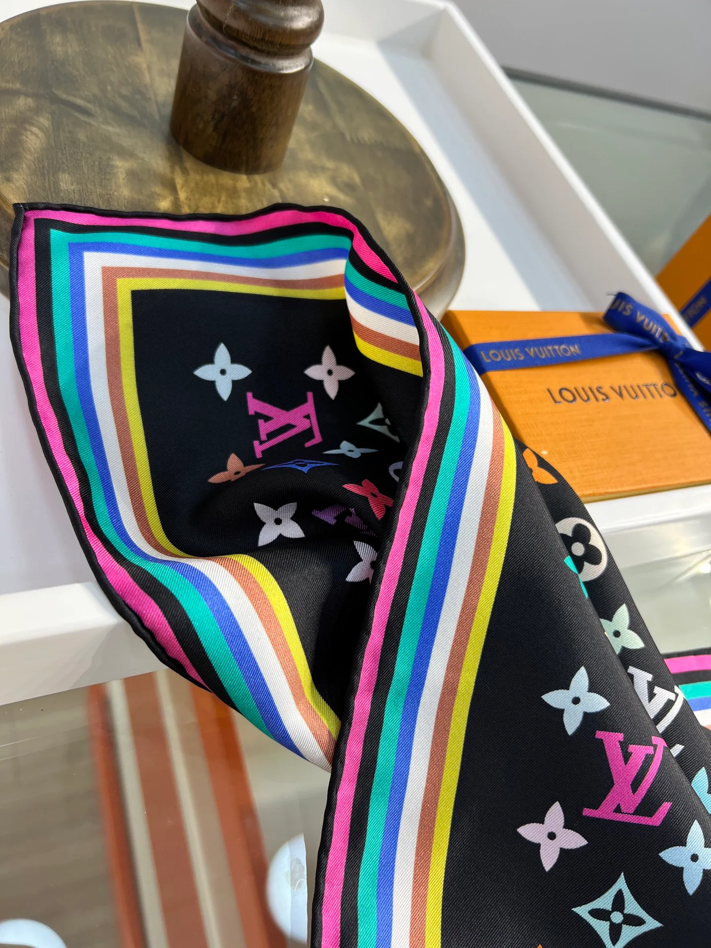 Шарфы Louis Vuitton 21992