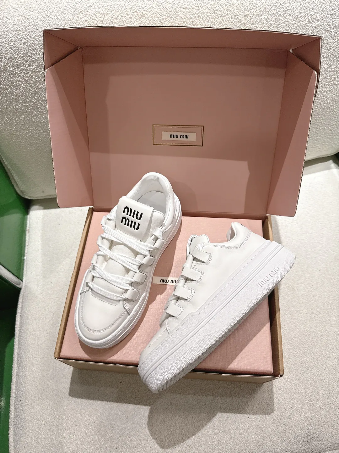 Кроссовки Женские Miu Miu 17963919