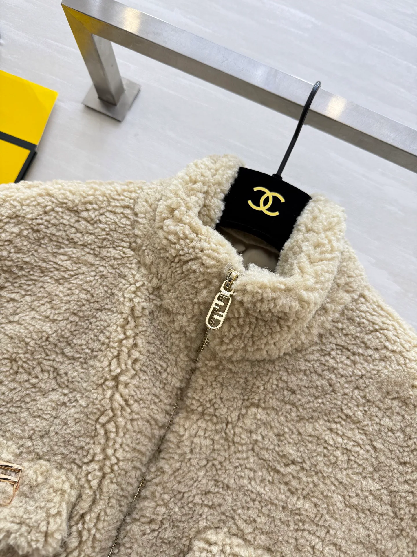 Жилеты Женские Fendi 600438