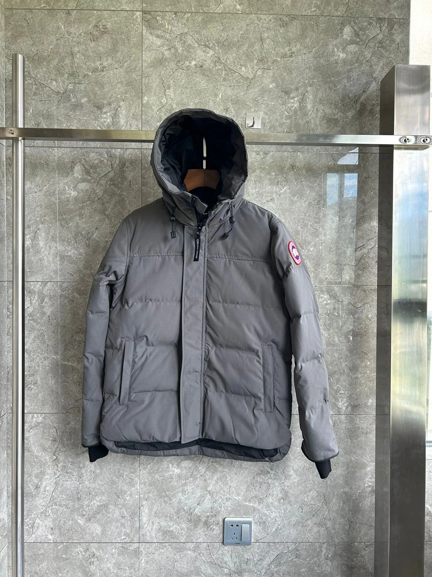 Куртки И Пуховики Женские Canada Goose 18111611