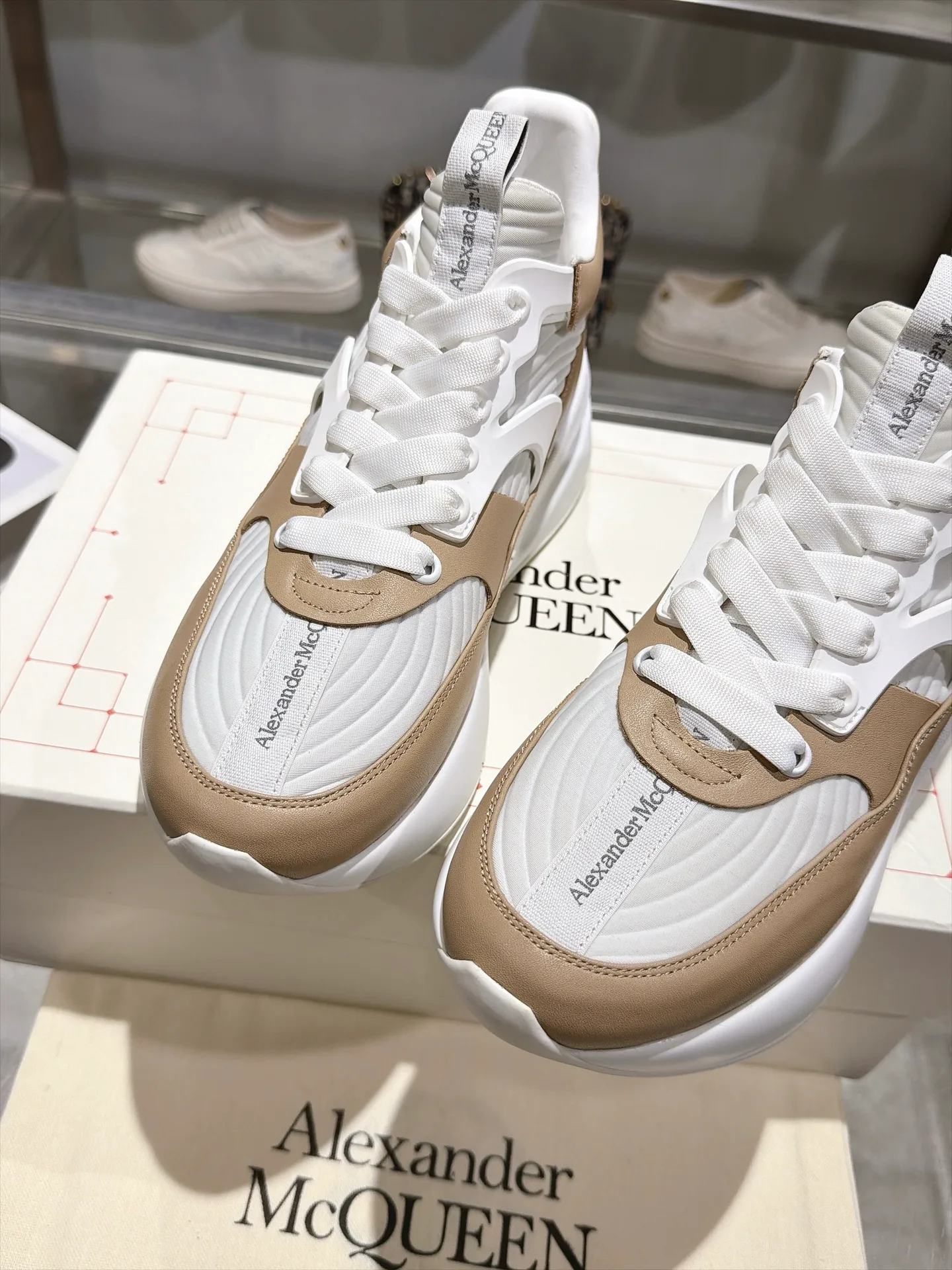 Кроссовки Мужские Alexander Mcqueen 18333215