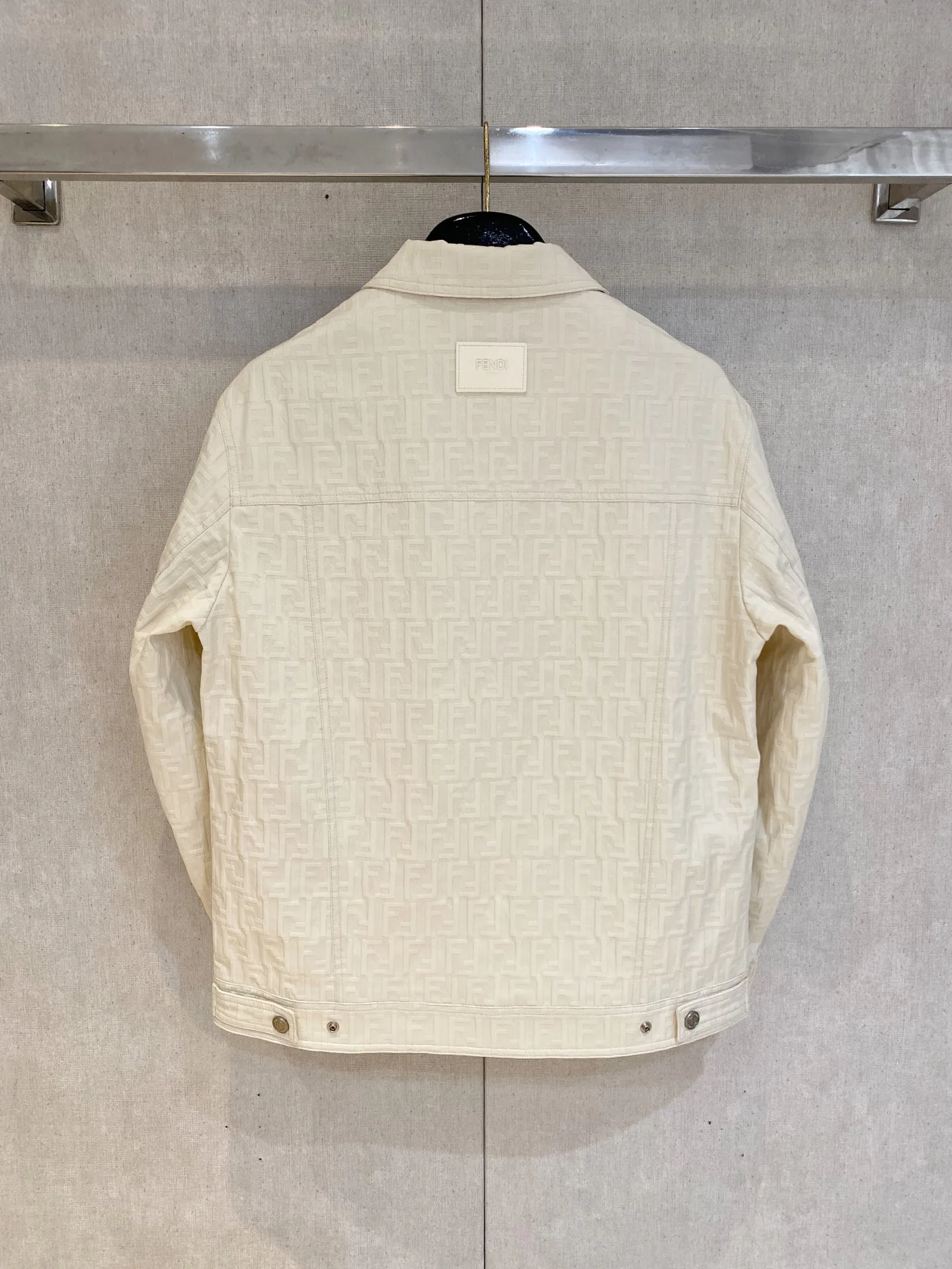 Куртки И Пуховики Мужские Fendi 11865119