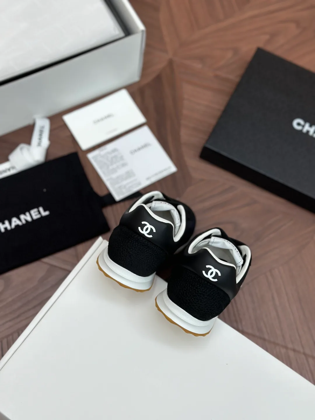 Кроссовки Женские Chanel 19515371