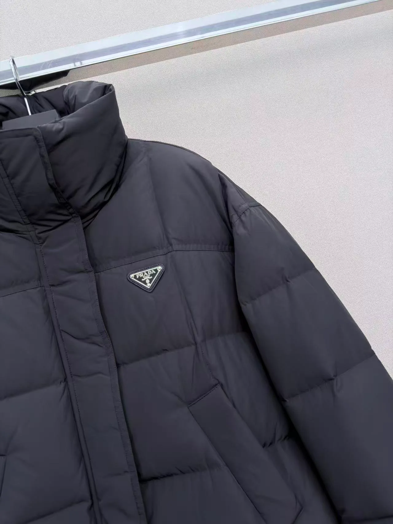 Куртки И Пуховики Женские Prada 19589744