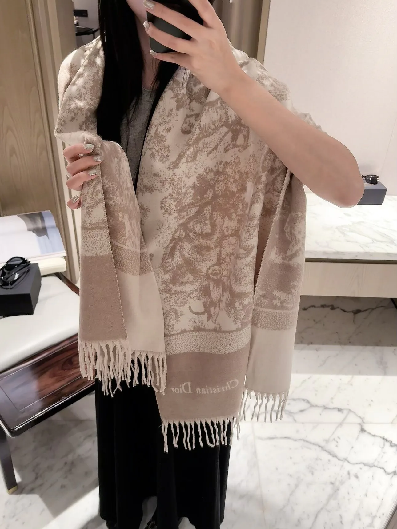 Шарфы Christian Dior 18598292