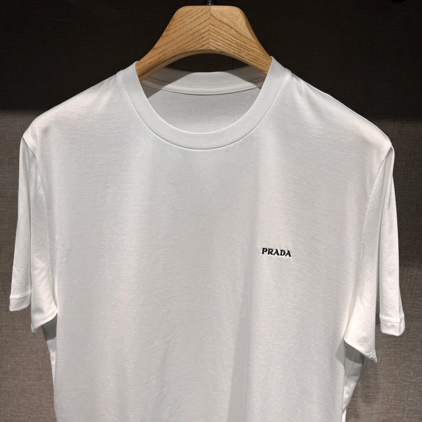 Футболки Женские Prada 12192904