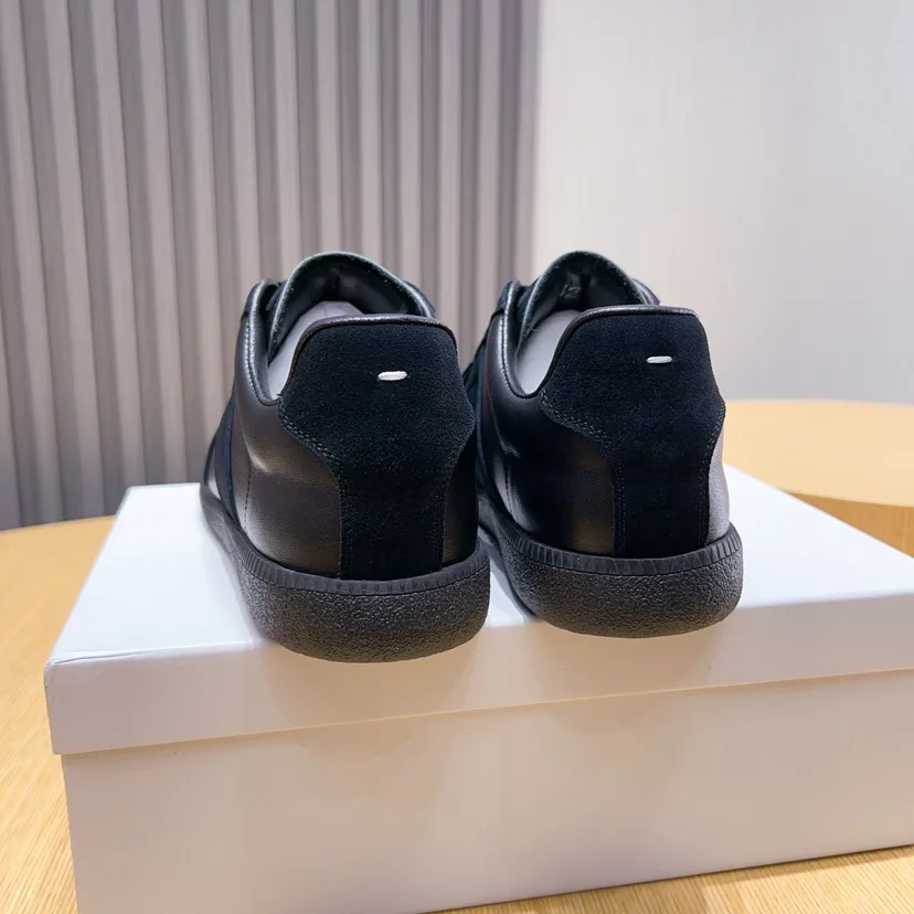 Кроссовки Женские Maison Margiela 17286709