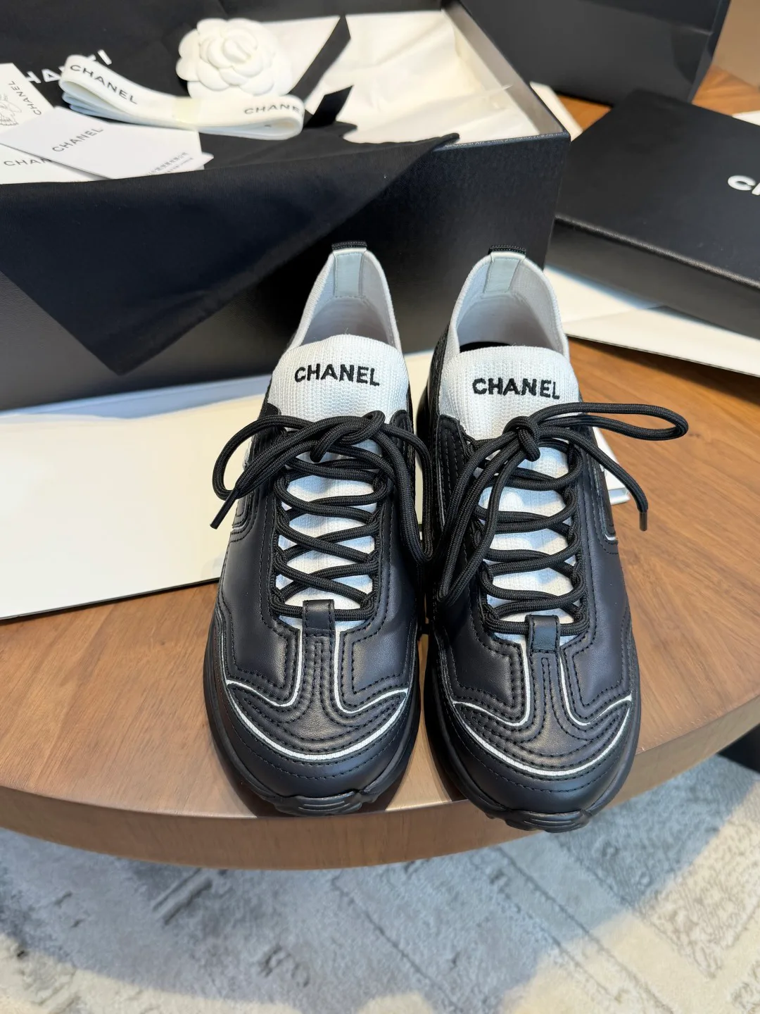 Кроссовки Женские Chanel 18067088