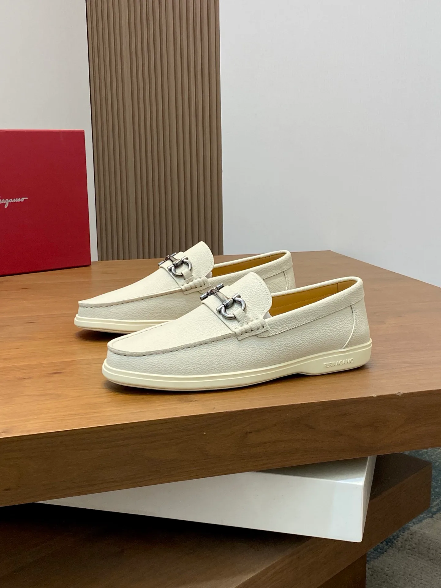Лоферы И Туфли Мужские Salvatore Ferragamo 10615095