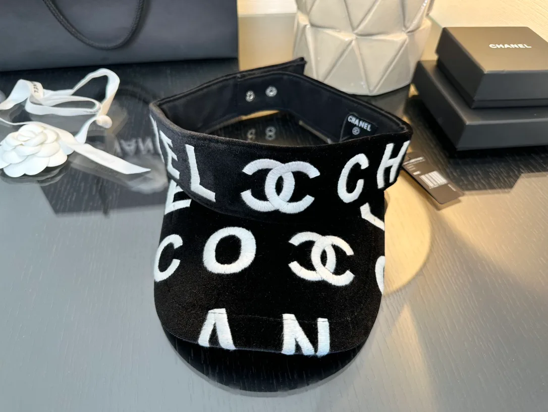 Головные Уборы Chanel 10056443