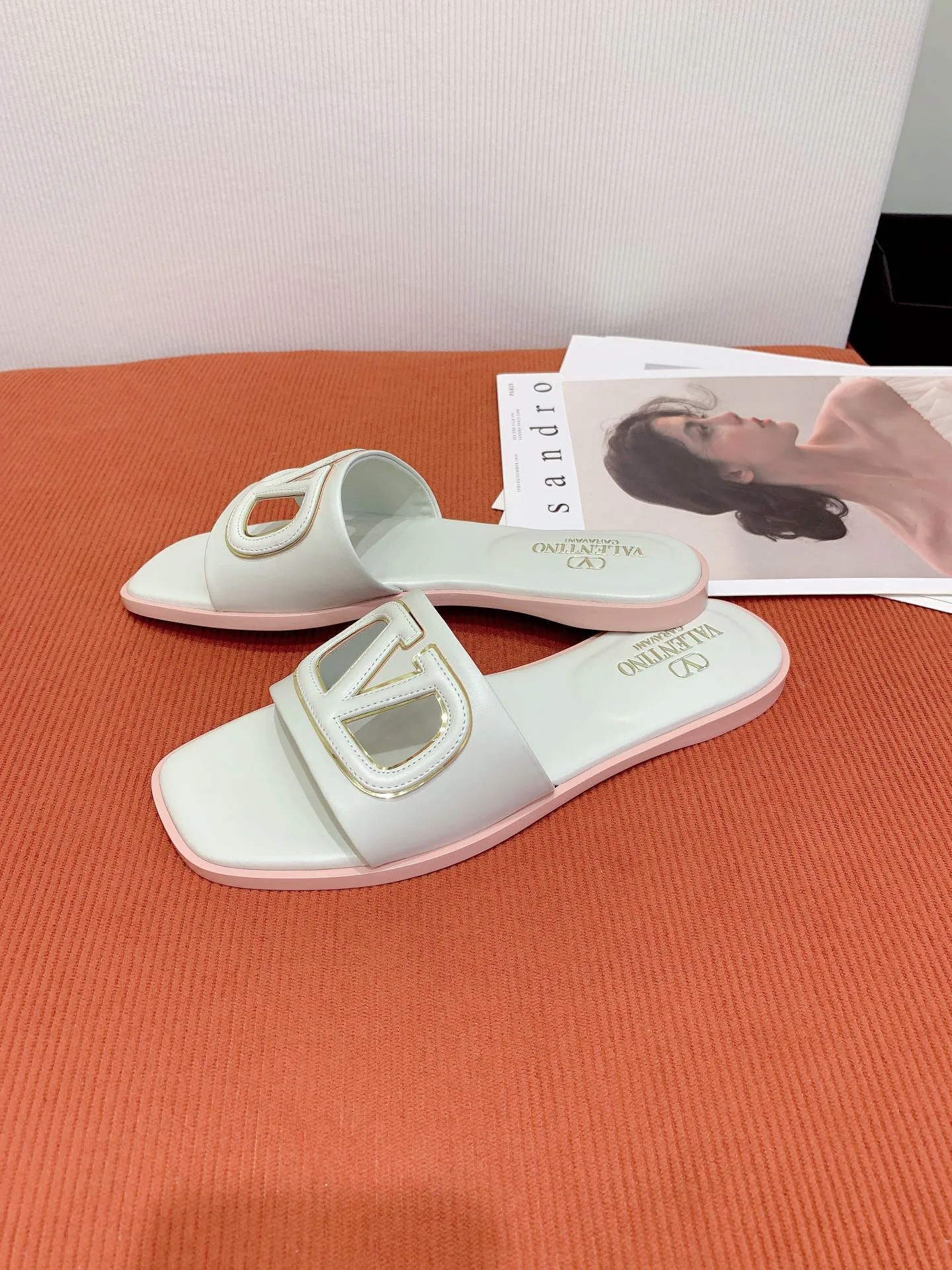 Шлепанцы Женские Valentino 748153