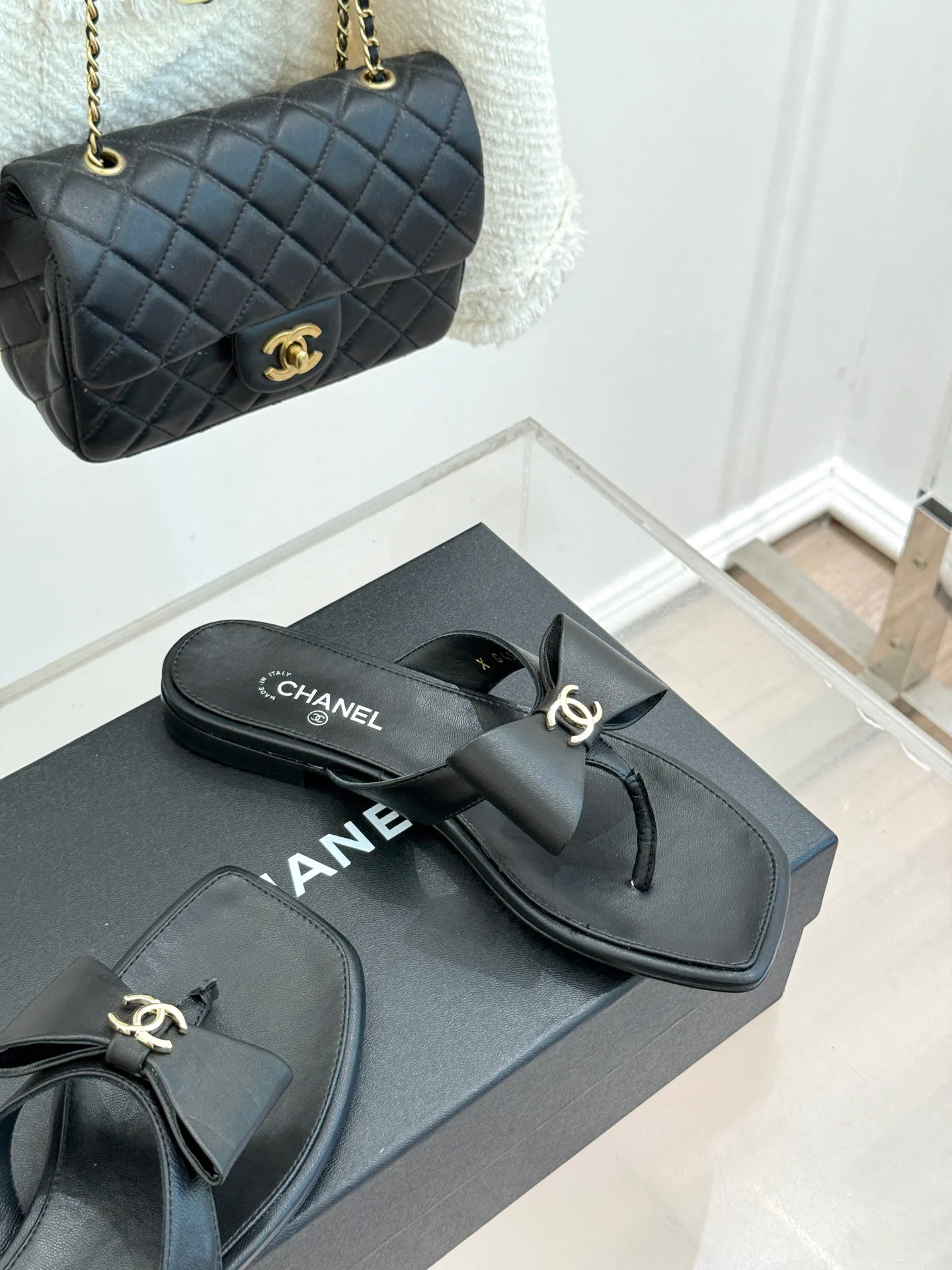 Шлепанцы Женские Chanel 16965745