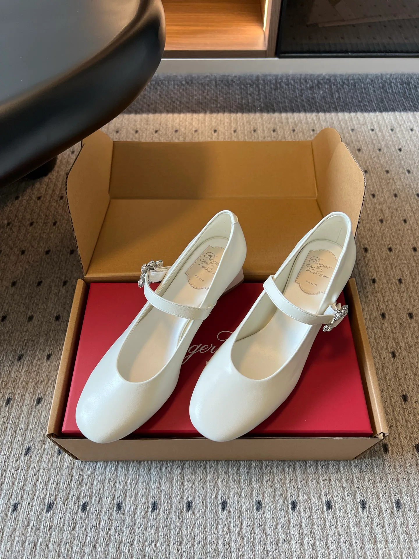 Туфли Женские Roger Vivier 17860671