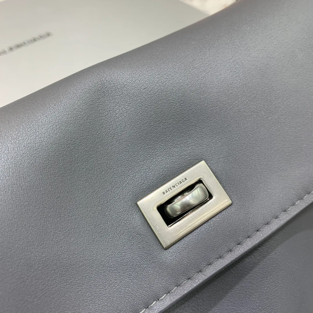 Классические Сумки Женские Balenciaga 10208936