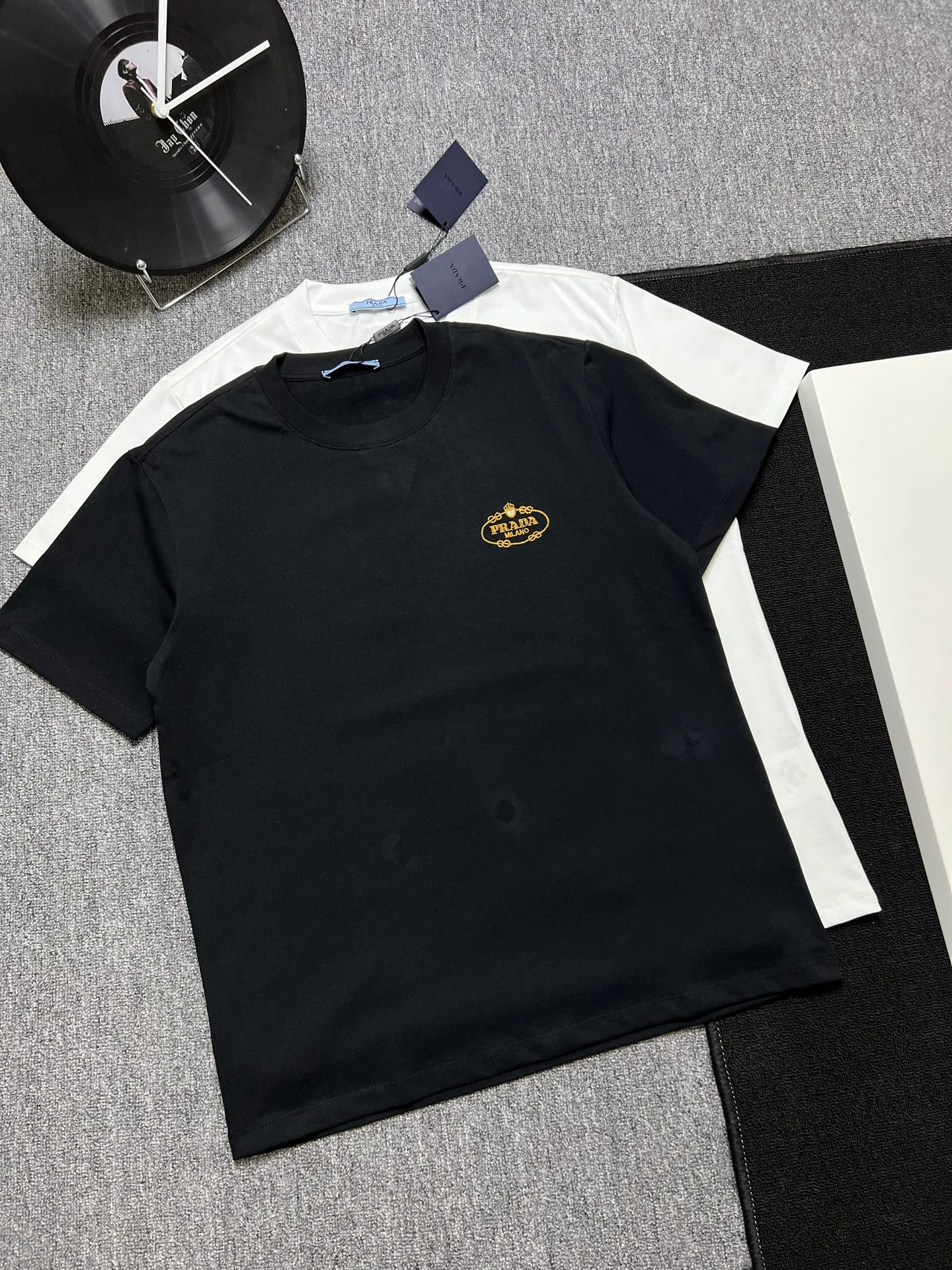 Футболки Женские Prada 36126