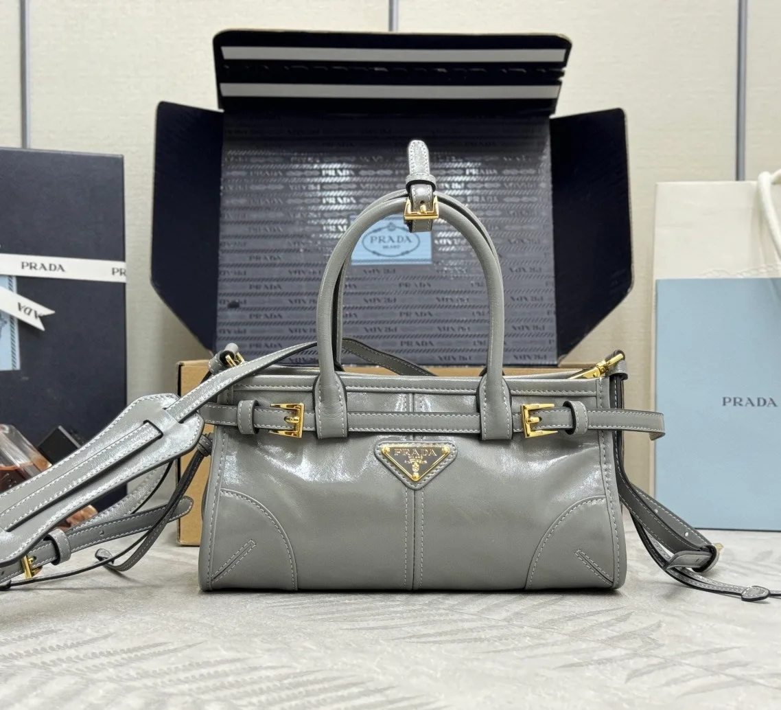 Сумки На Ремне Женские Prada 11682124