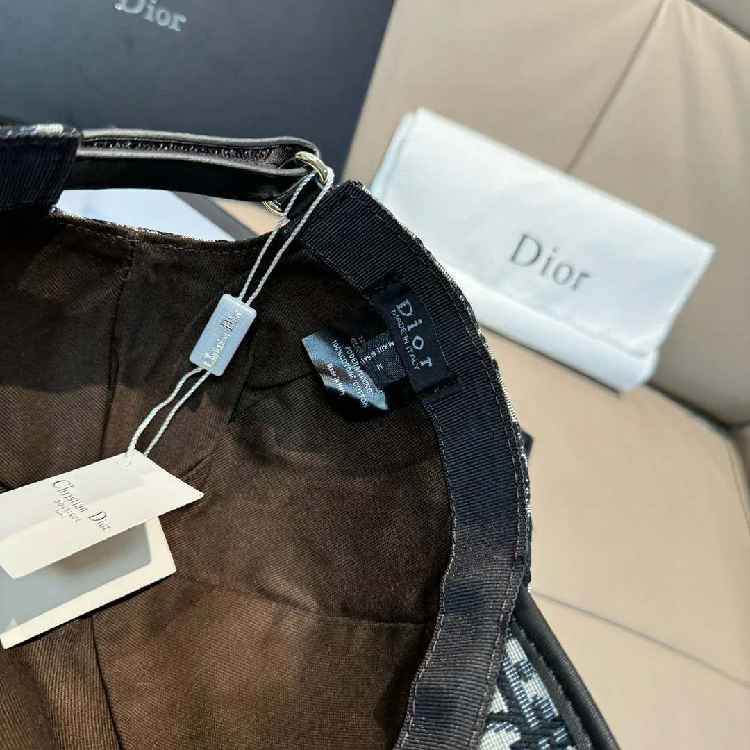 Головные Уборы Christian Dior 17604802