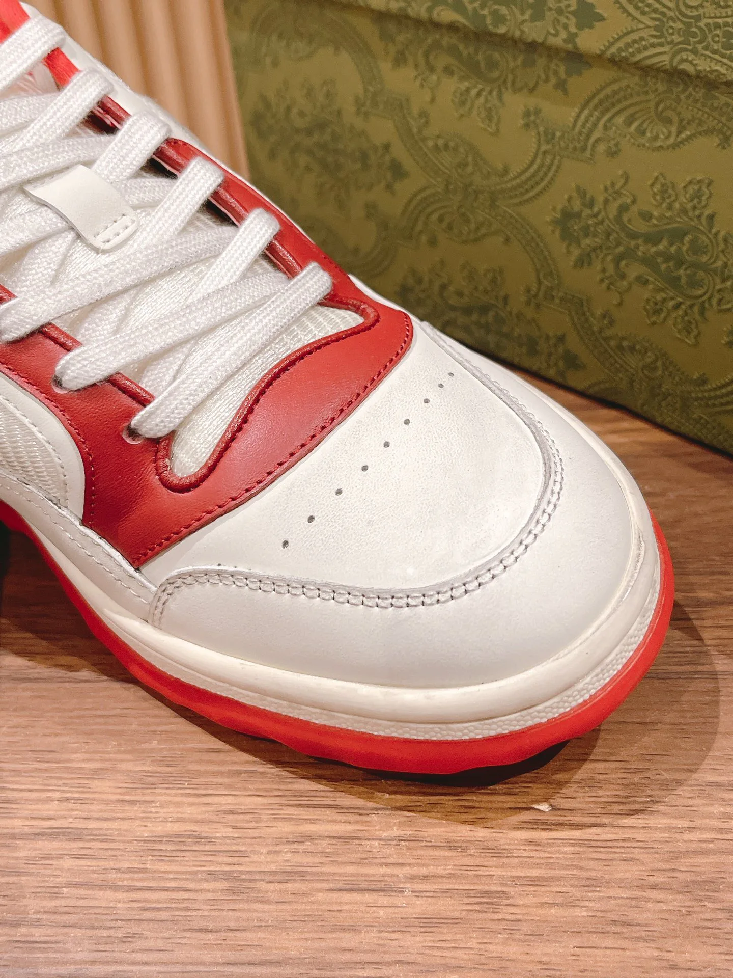 Кроссовки Женские Gucci 86989