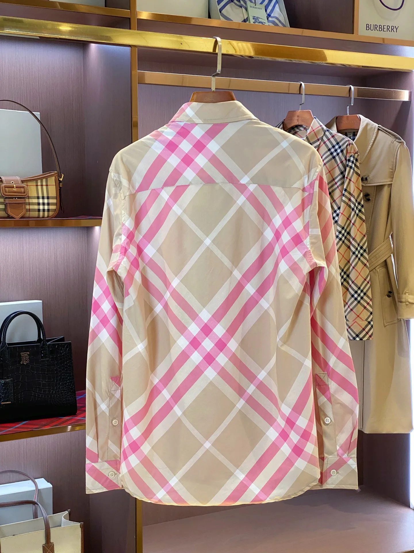 Рубашки Женские Burberry 17612910