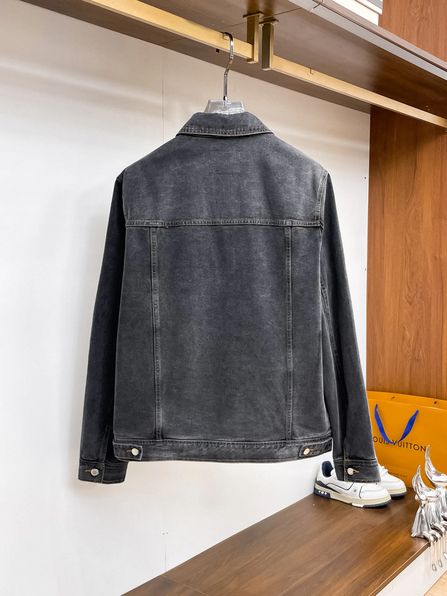 Куртки И Пуховики Мужские Louis Vuitton 18197223