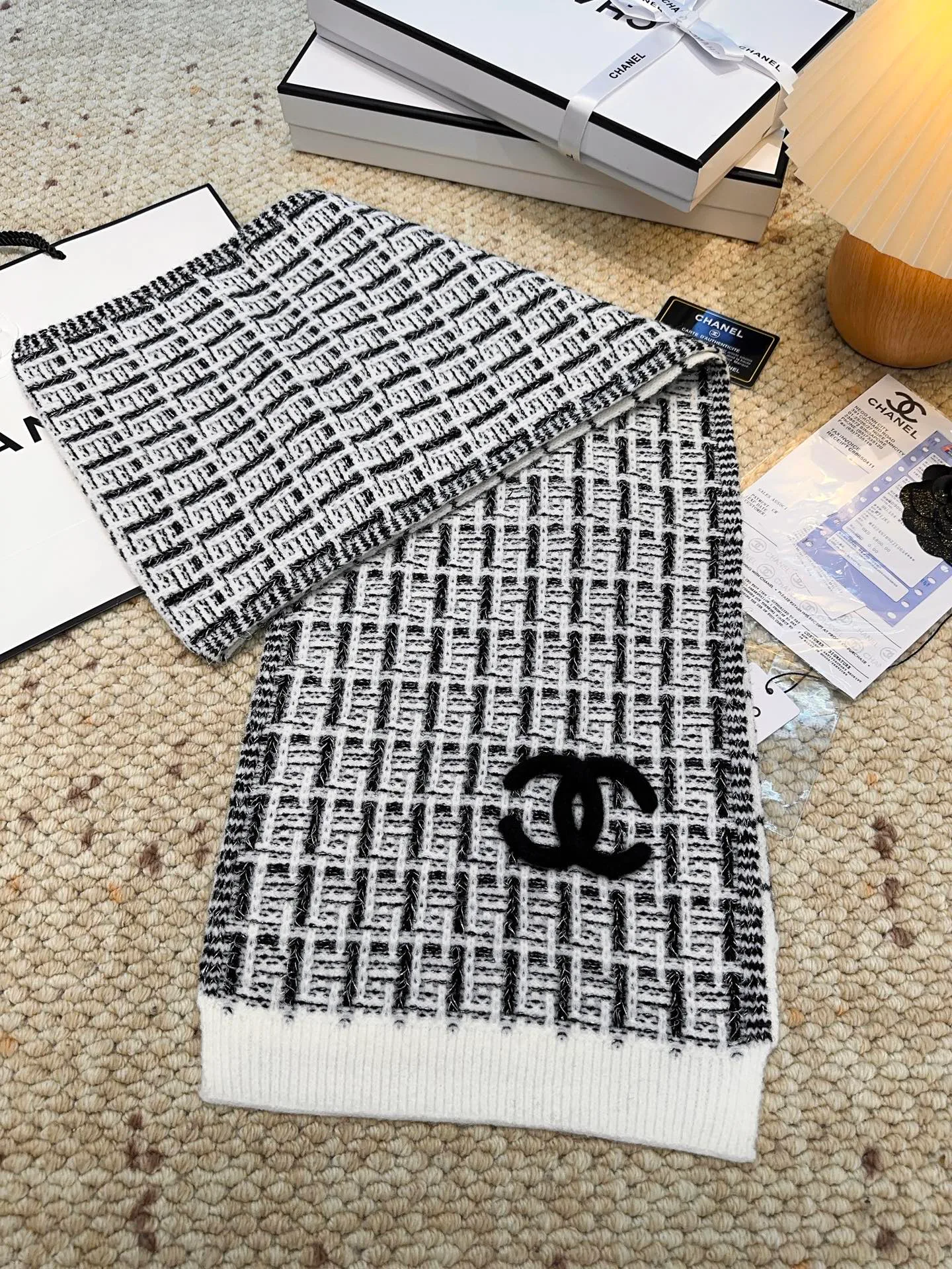 Шарфы Chanel 18105434
