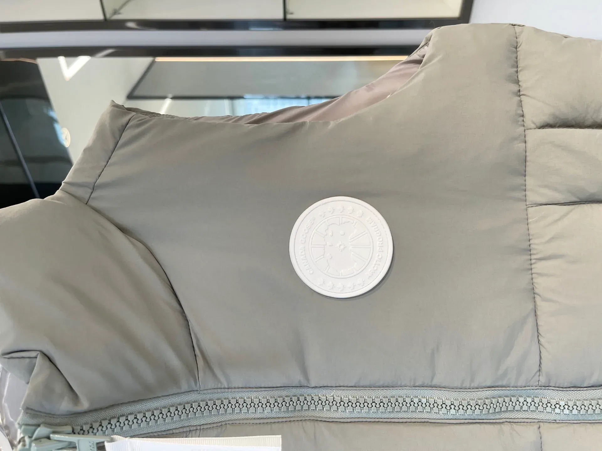 Жилеты Женские Canada Goose 1294393