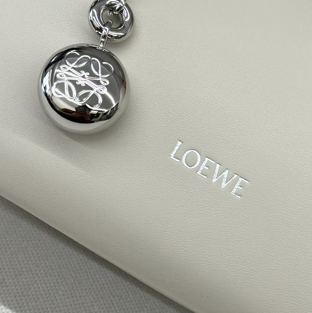 Классические Сумки Женские Loewe 12172495