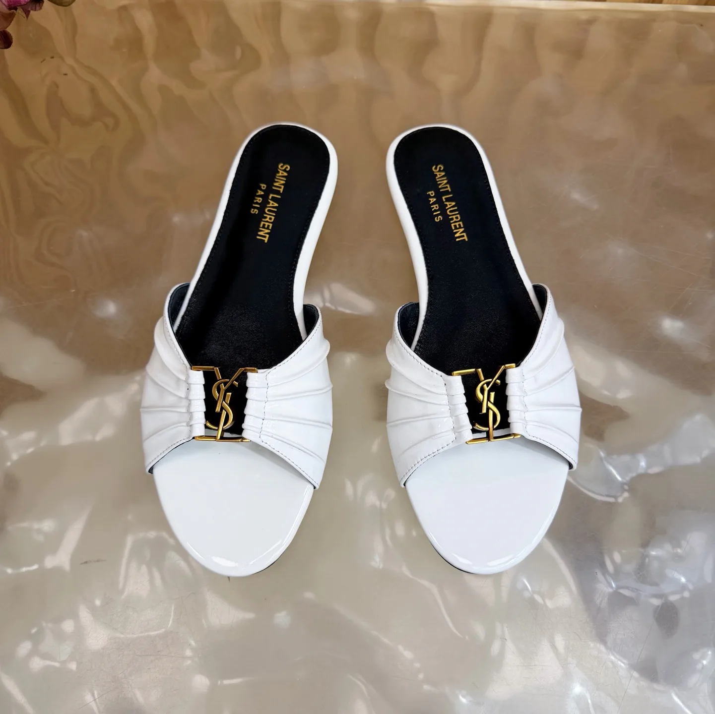Шлепанцы Женские Saint Laurent 12859205