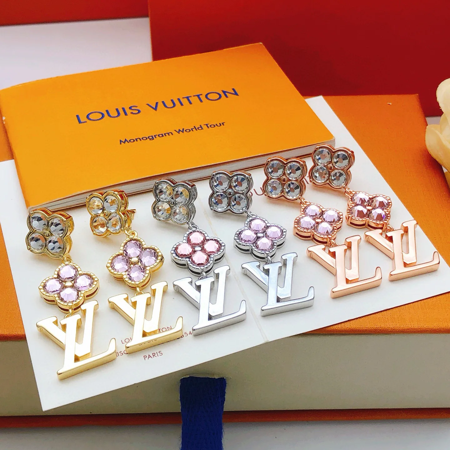 Бижутерия Louis Vuitton 474865