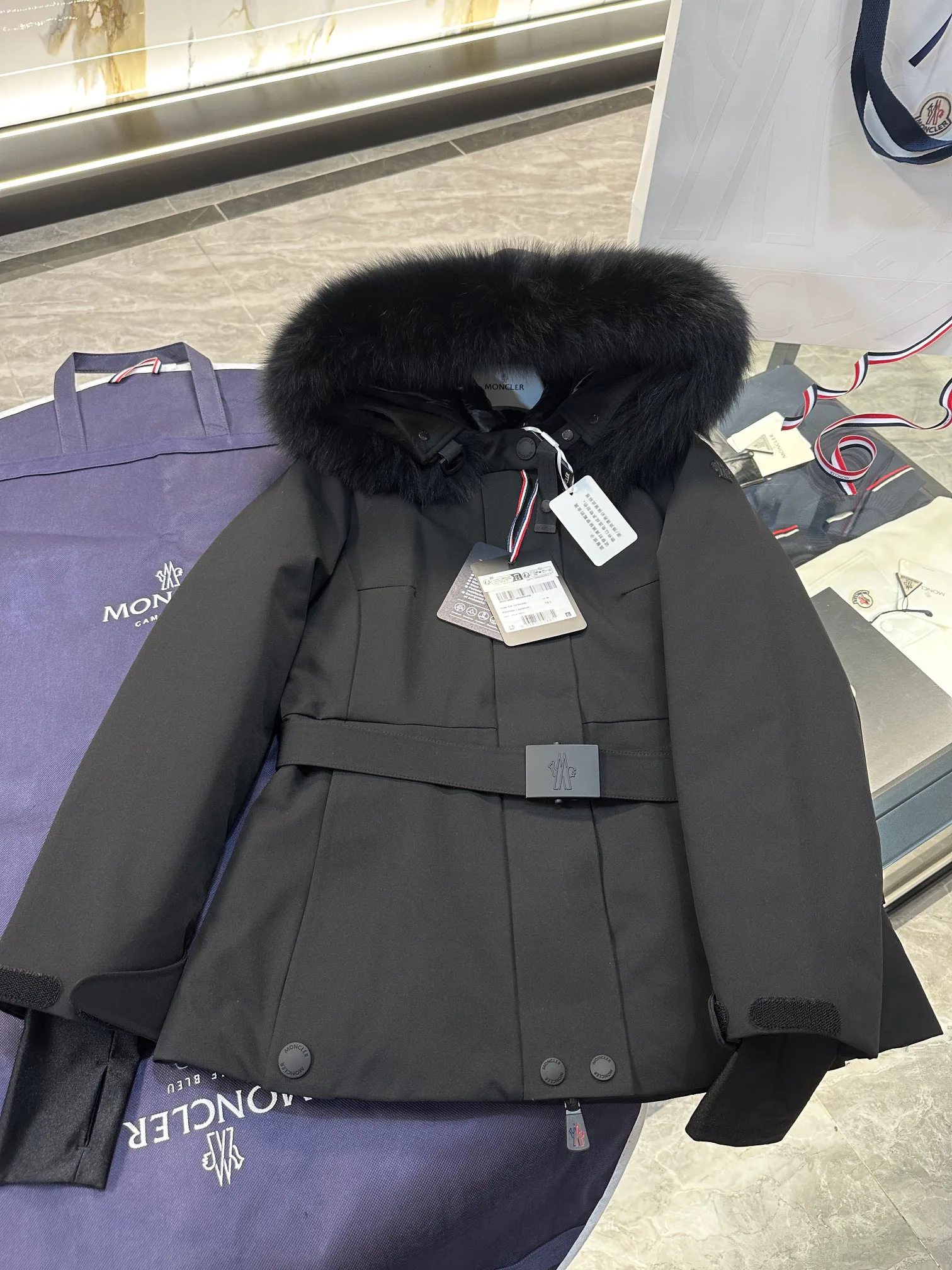 Куртки И Пуховики Женские Moncler 18133804