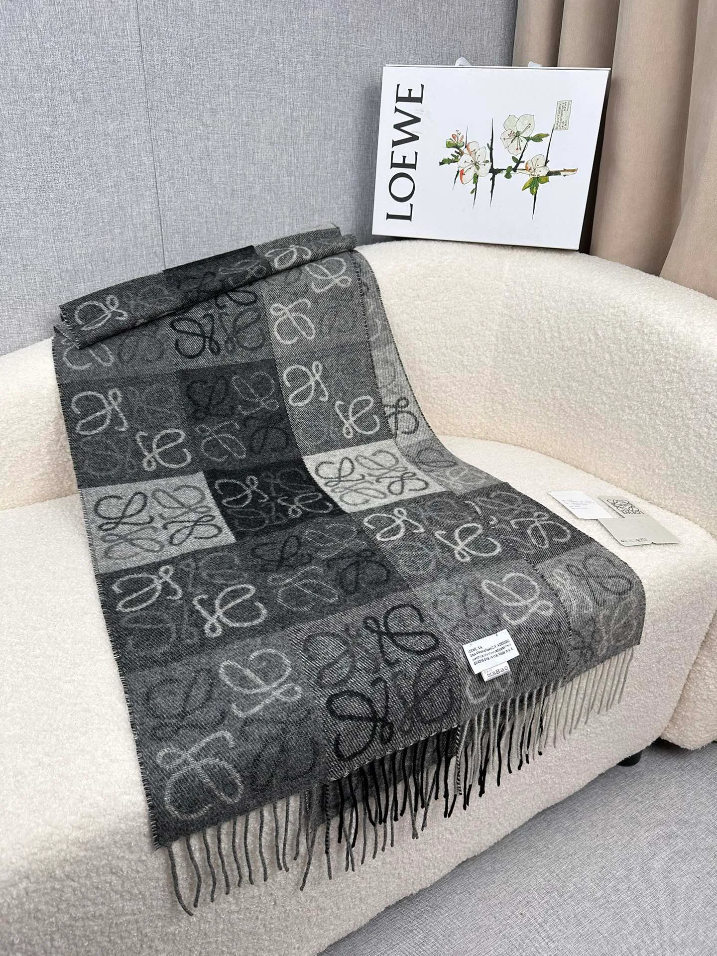 Шарфы Loewe 18675467