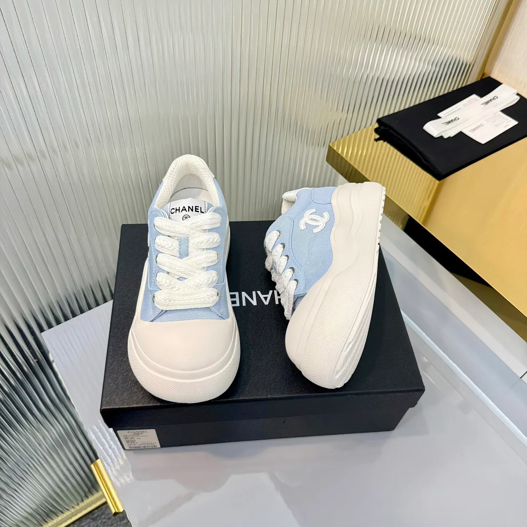 Кроссовки Женские Chanel 11396579