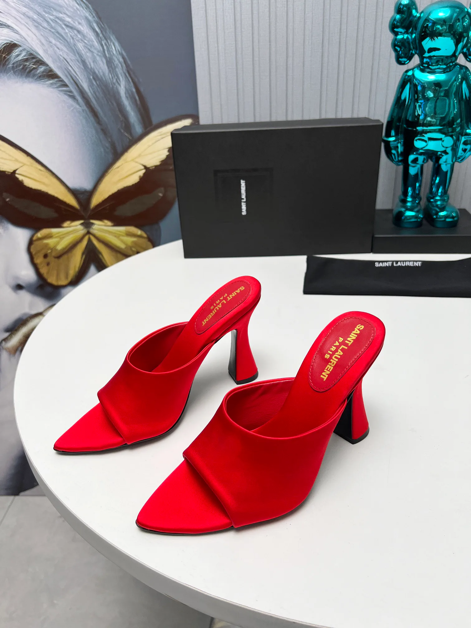 Босоножки Женские Saint Laurent 7184874