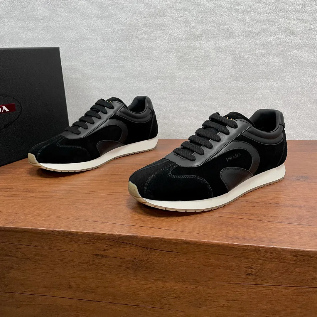 Кроссовки Мужские Prada 11426380