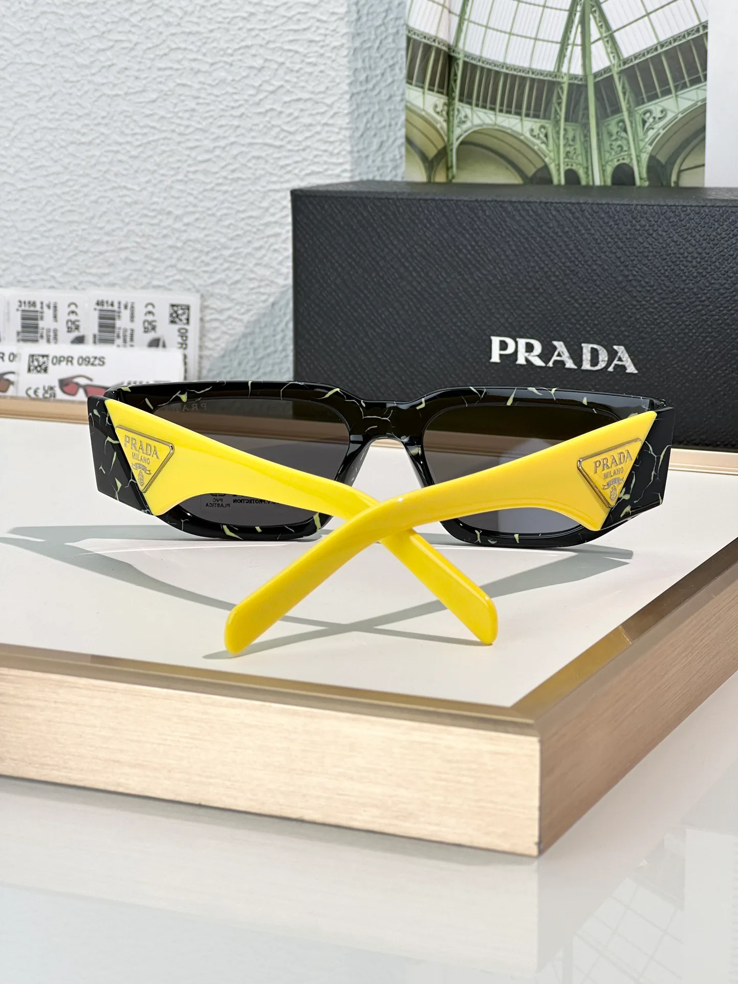 Очки Prada 18164410
