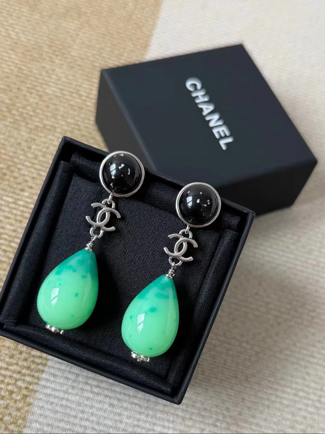 Бижутерия Chanel 18059166