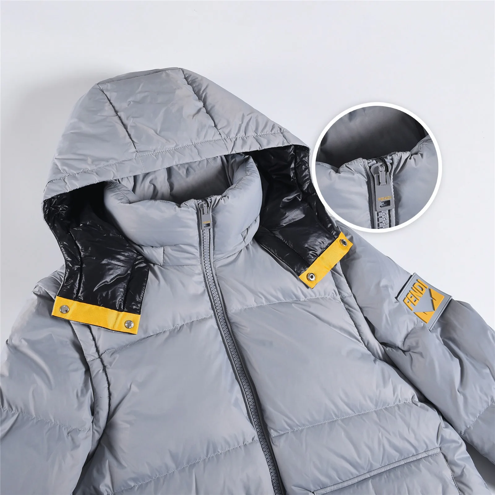 Куртки И Пуховики Женские Fendi 5381289