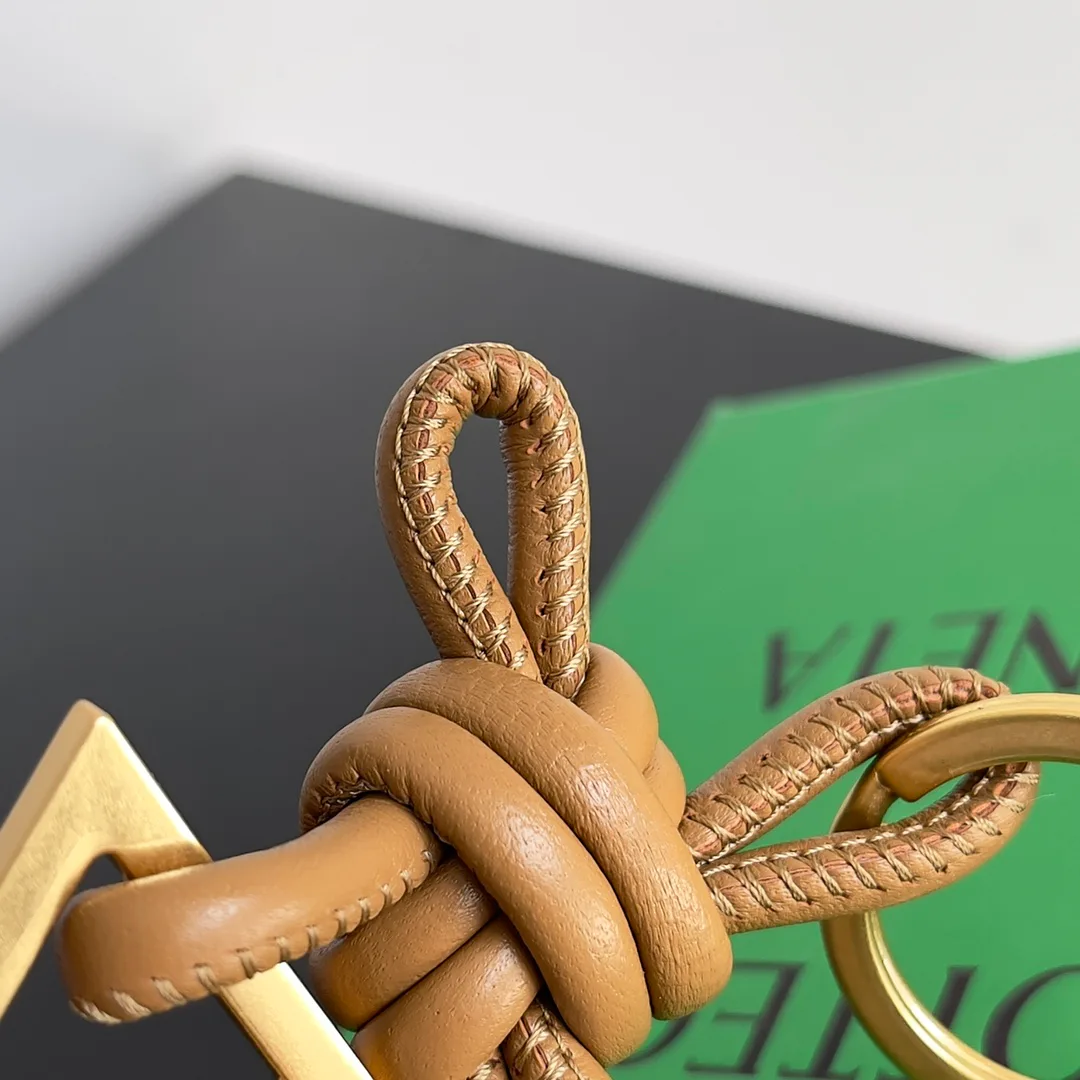 Ключницы Bottega Veneta 595628