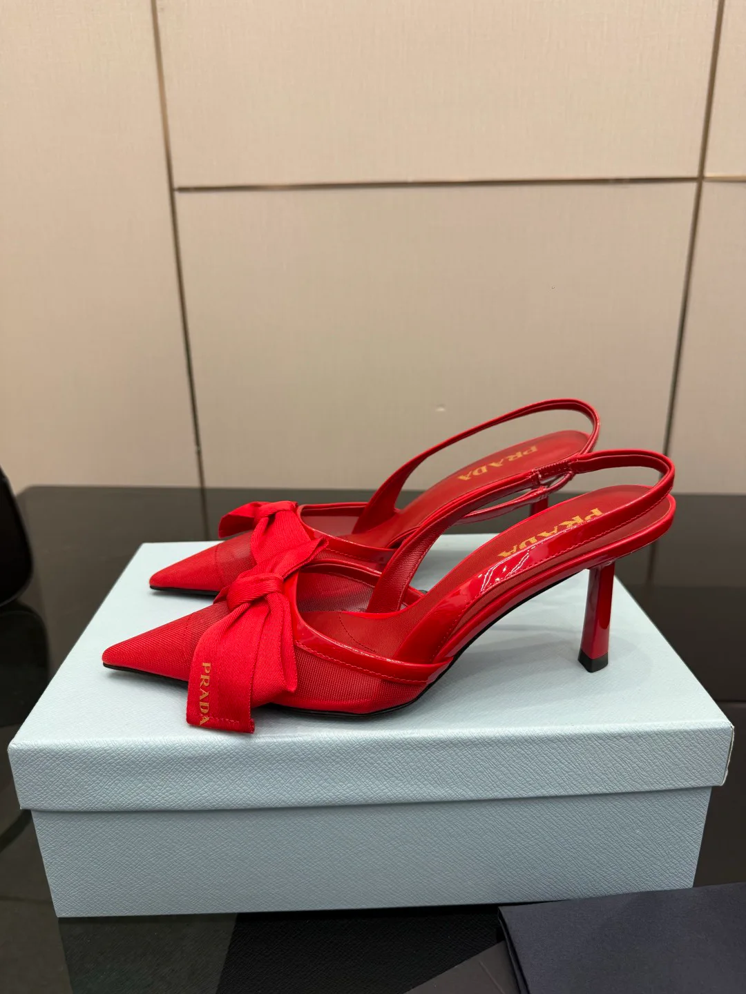 Туфли Женские Prada 11578987