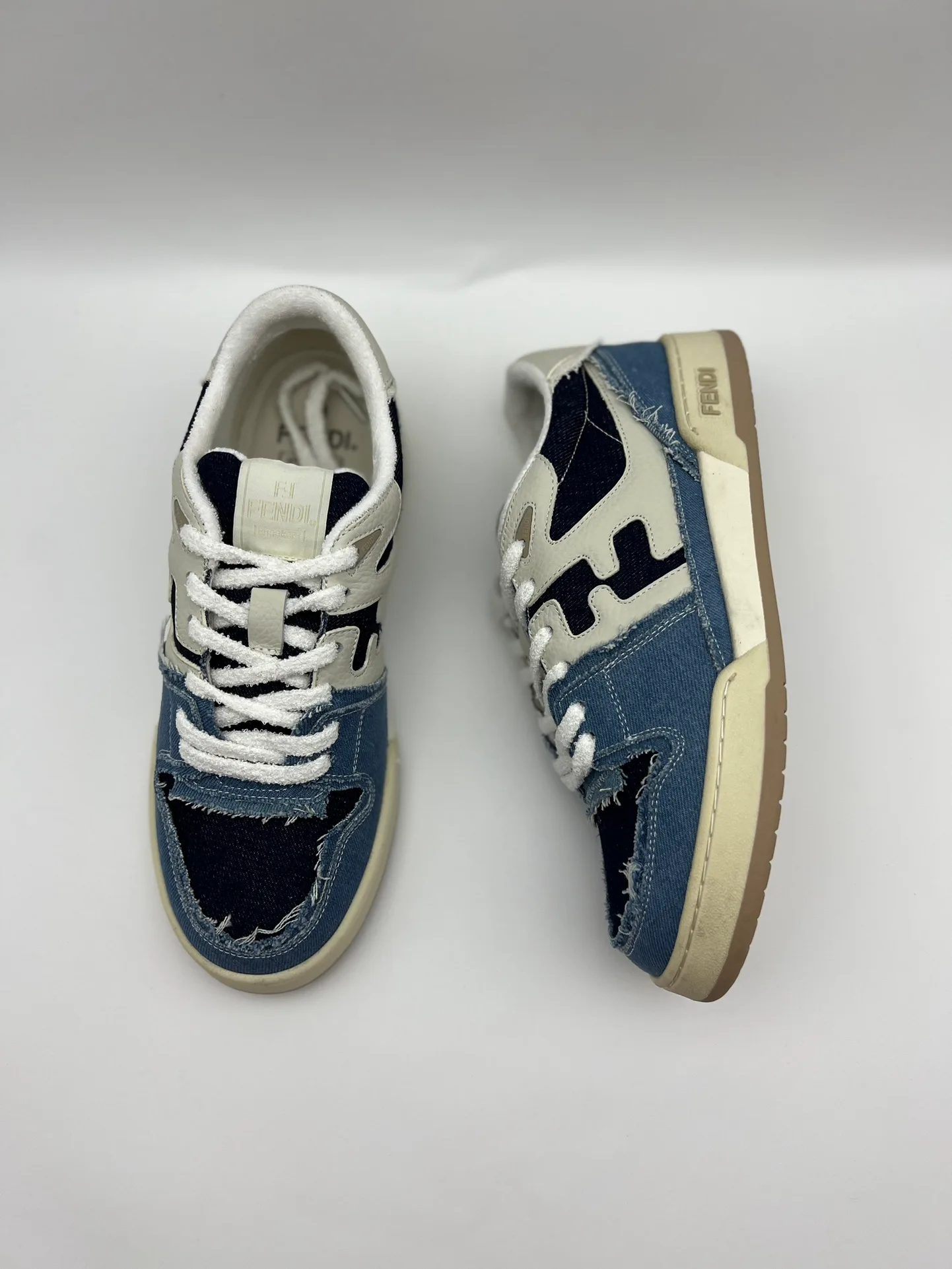 Кроссовки Женские Fendi 3171