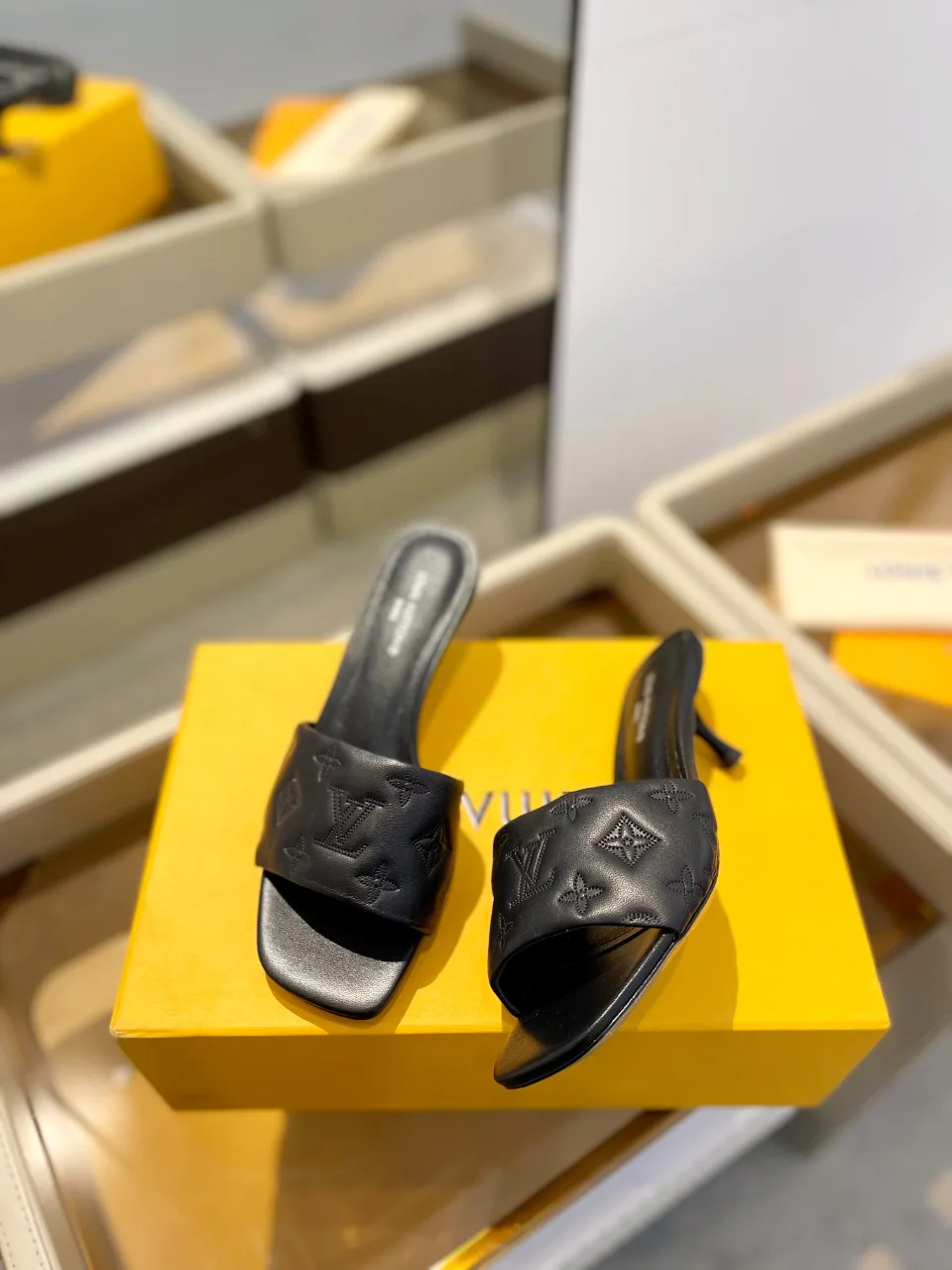 Сандалии Женские Louis Vuitton 9865394