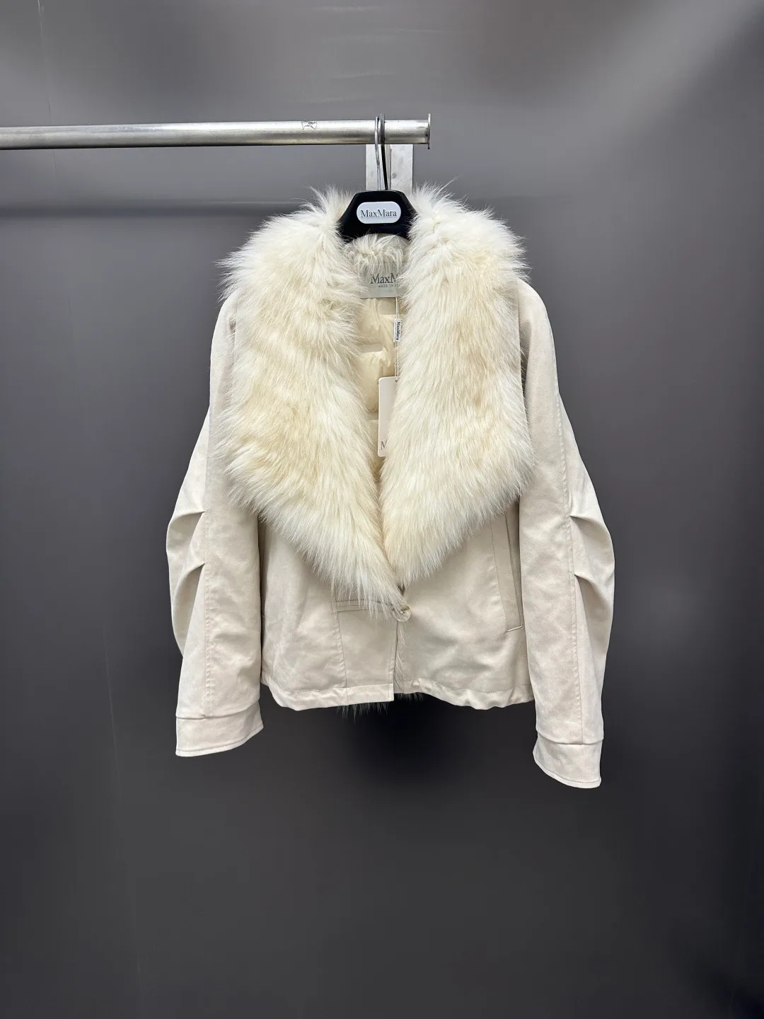 Куртки И Пуховики Женские Max Mara 18902727