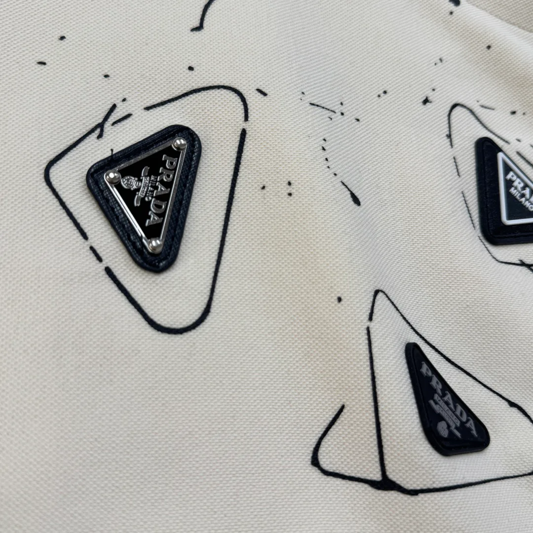 Шорты Женские Prada 11873025