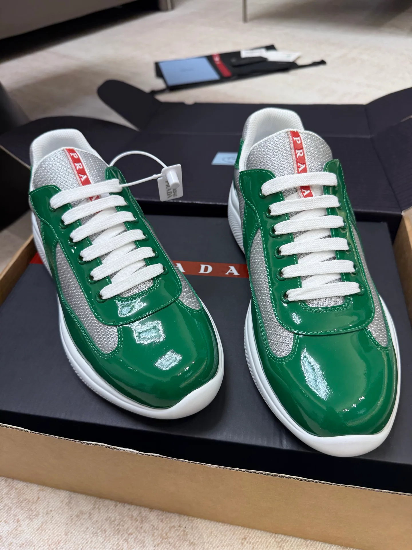 Кроссовки Женские Prada 11411013