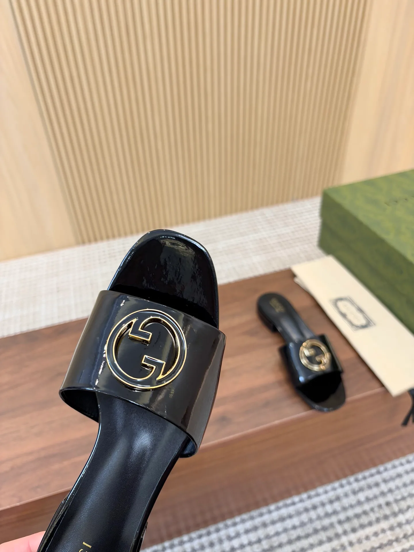 Шлепанцы Женские Gucci 14156