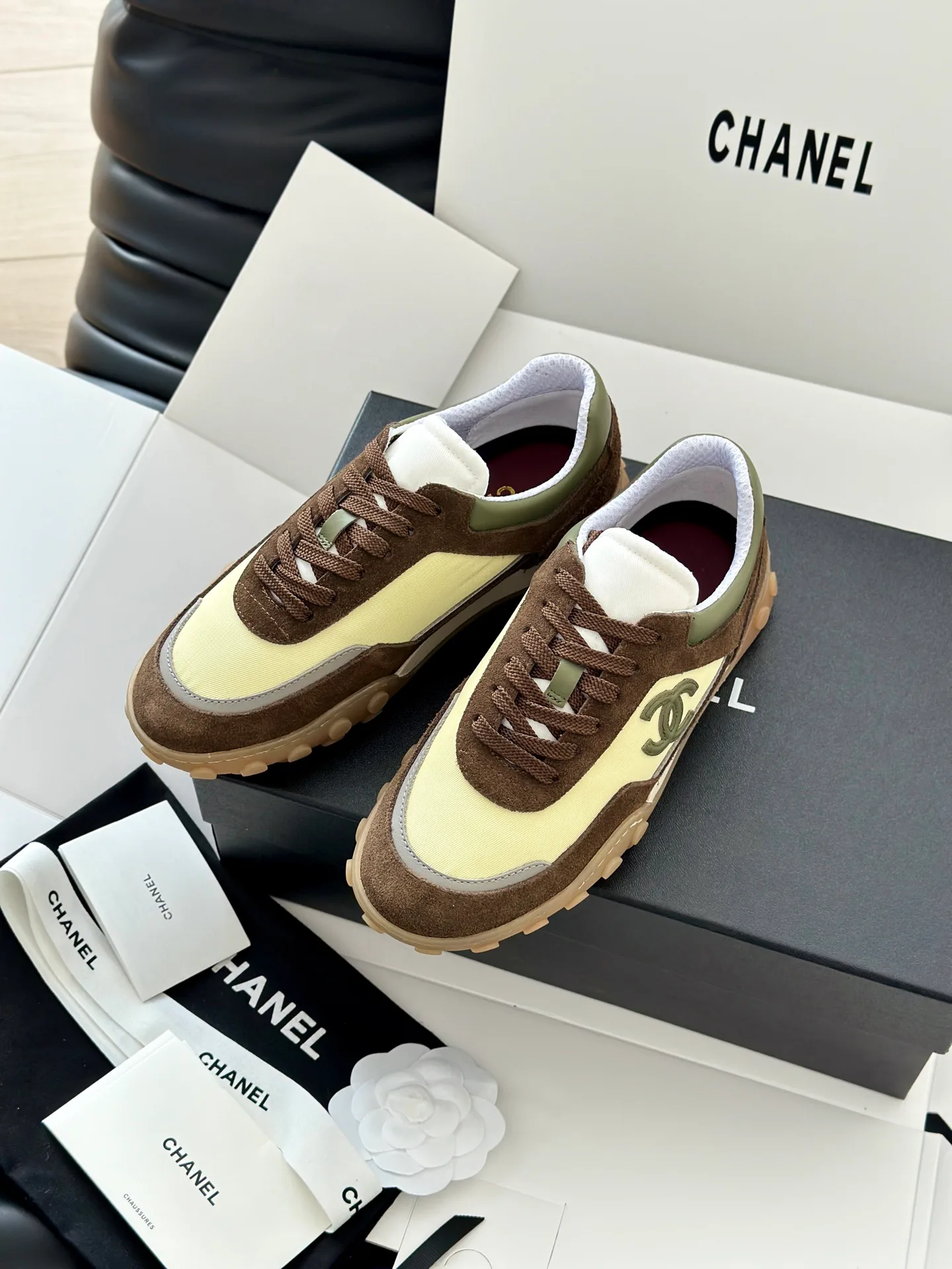 Кроссовки Женские Chanel 18765003
