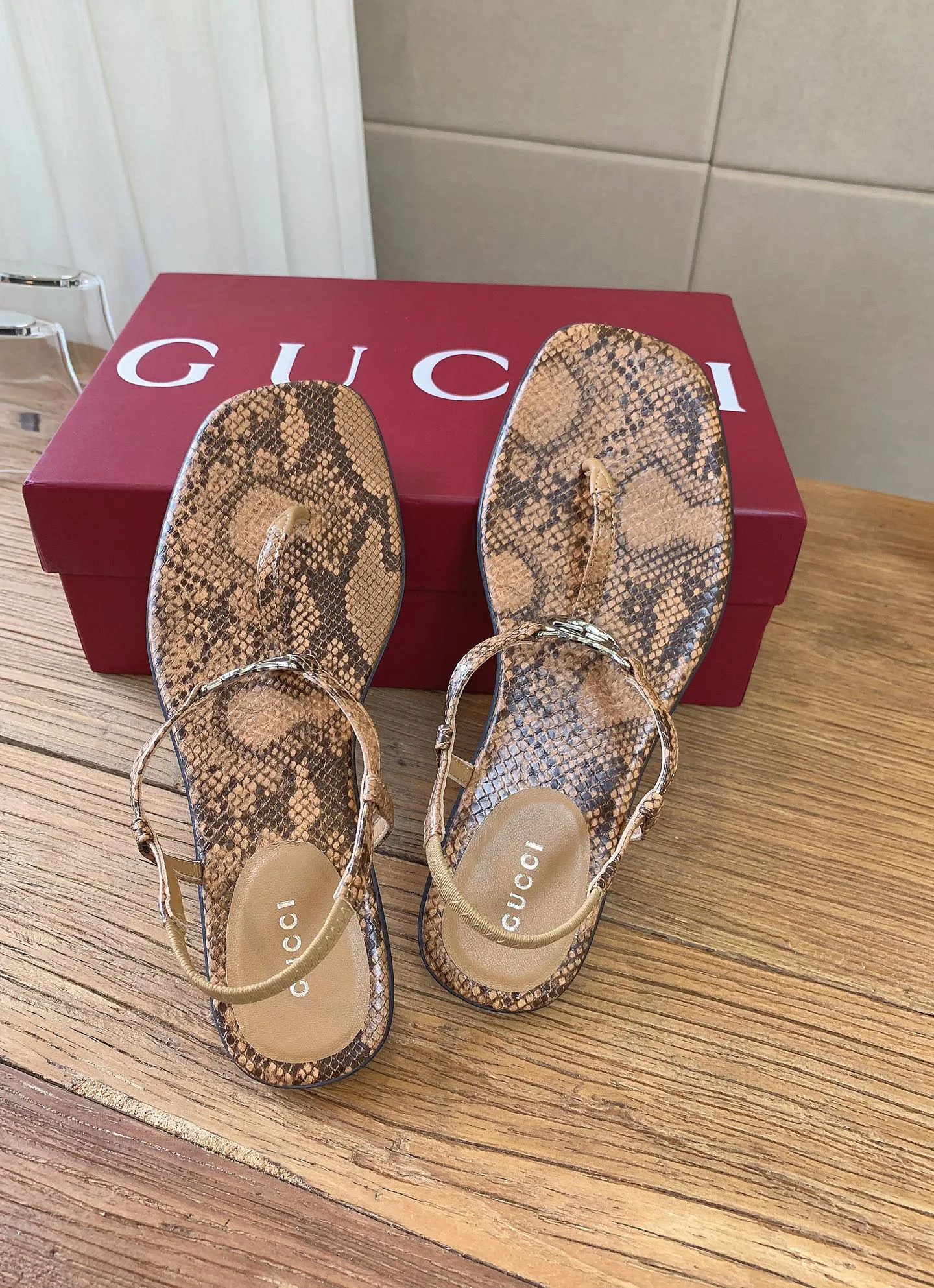 Босоножки Женские Gucci 16942041