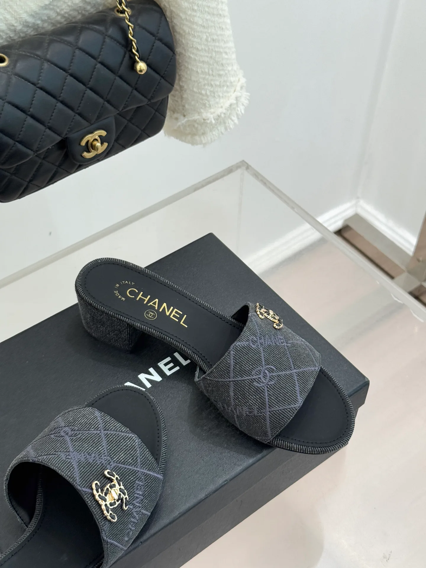 Шлепанцы Женские Chanel 9499365