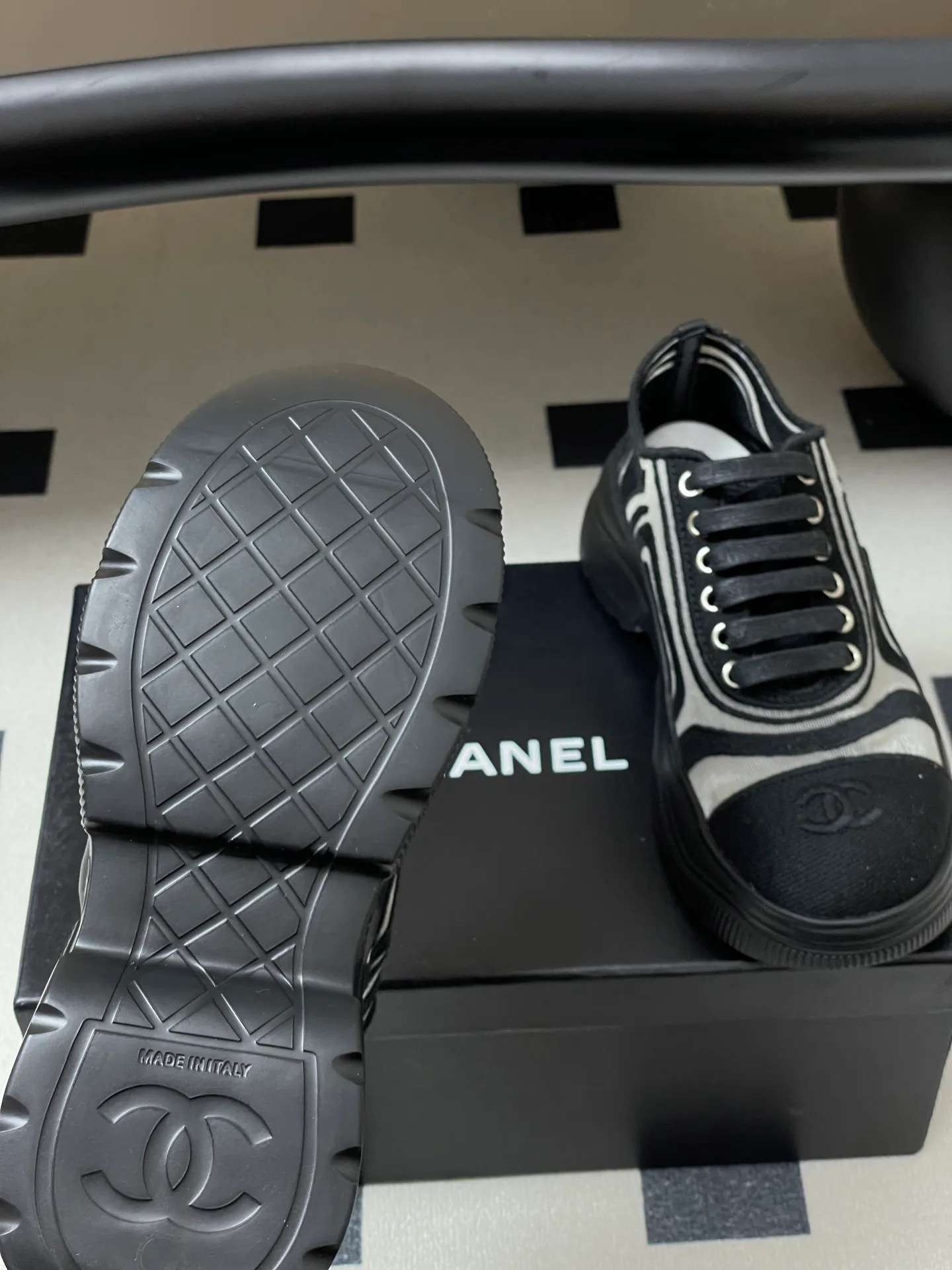 Кроссовки Женские Chanel 725613