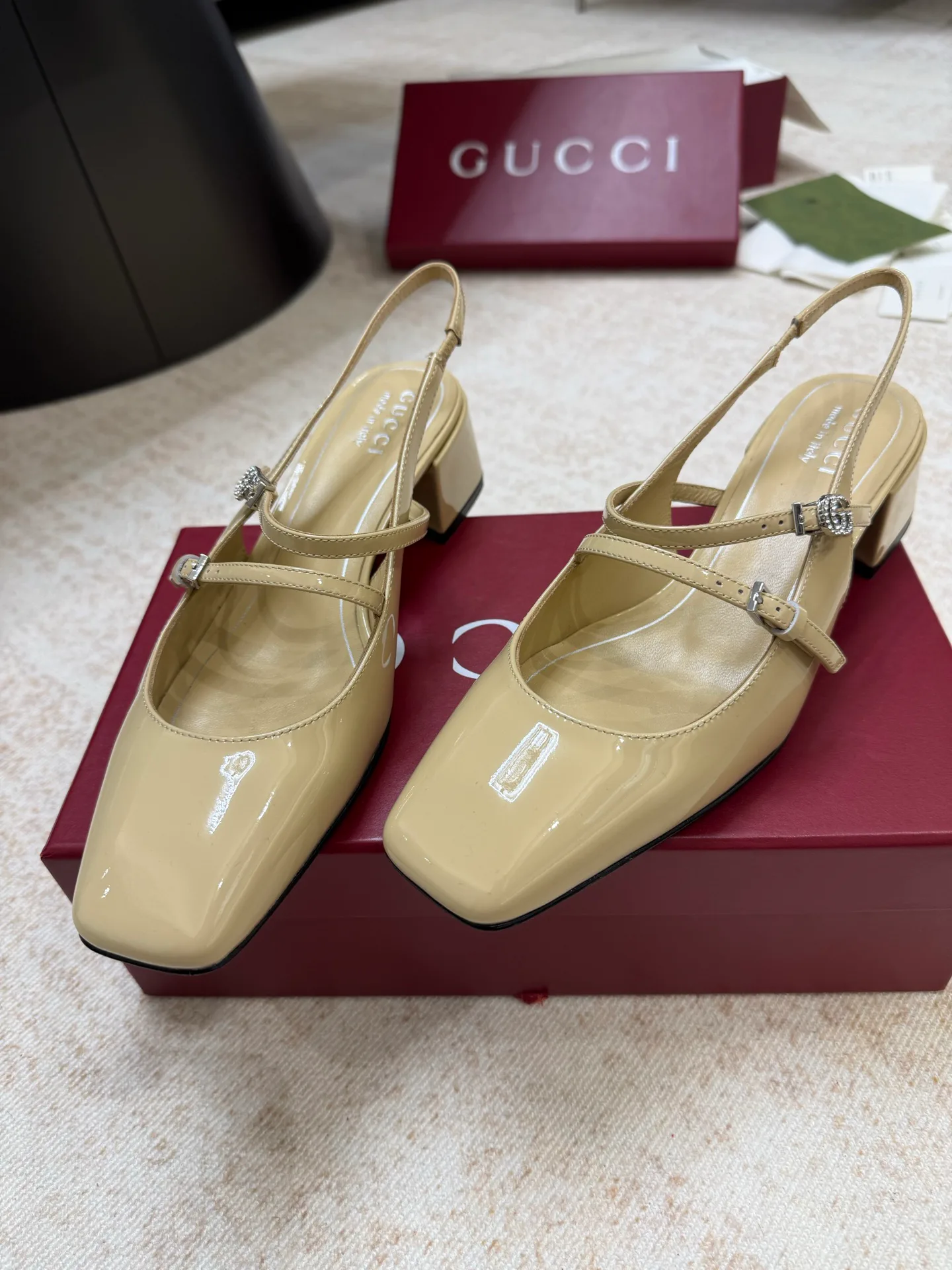 Босоножки Женские Gucci 10407989